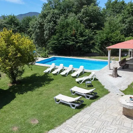 Espectacular Casa Con Piscina En Nyaraló *