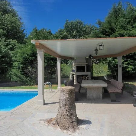 Holiday home Espectacular Casa Con Piscina En Allariz