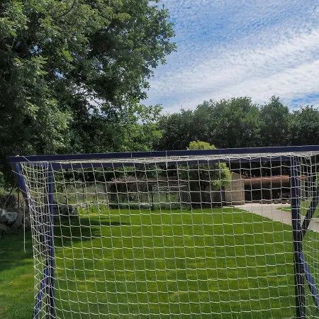 Espectacular Casa Con Piscina En *