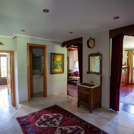 Holiday home Espectacular Casa Con Piscina En *